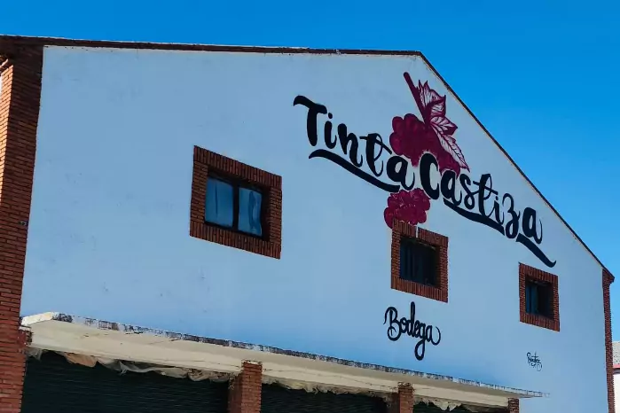 Fachada bodega tinta castiza bodega vinos madrid